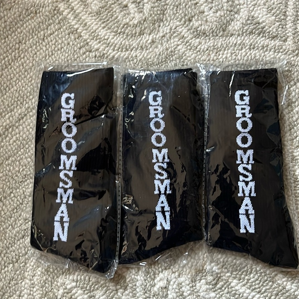 New in packages-3 pairs Men’s Groomsmen socks